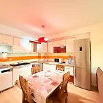Center Luxury Apartamento Tirana