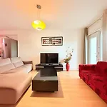 Center Luxury דירה *