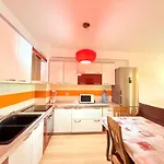 Center Luxury *