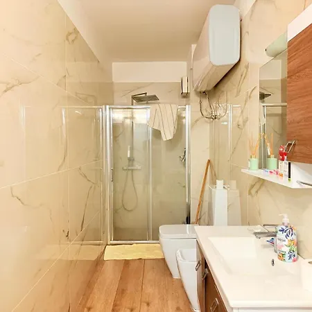 Center Luxury Apartman Tirana