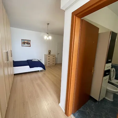 Center Luxury * טיראנה