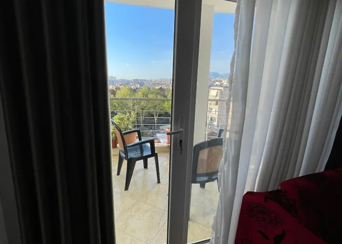 Center Luxury * Tirana