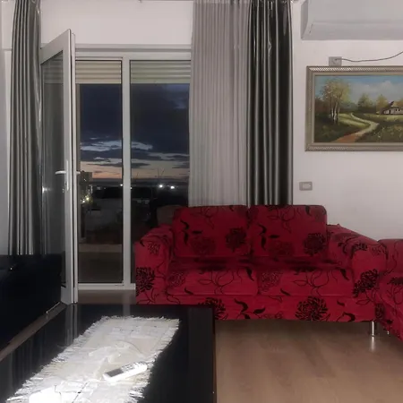 Center Luxury