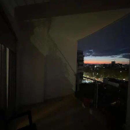 Center Luxury Apartment *