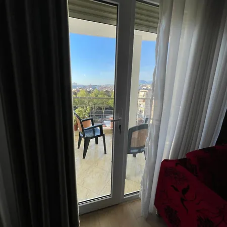 Center Luxury * Tirana